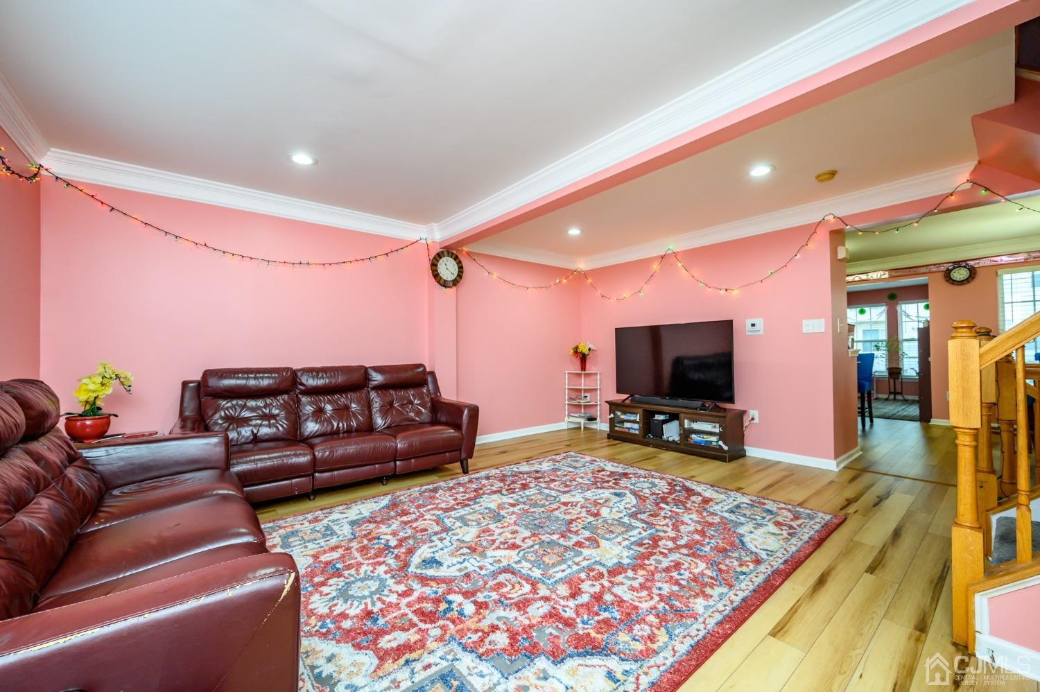 21 Knightwood Road Burlington, NJ 08016 - Photo 4 of 38 Gallery Image 4