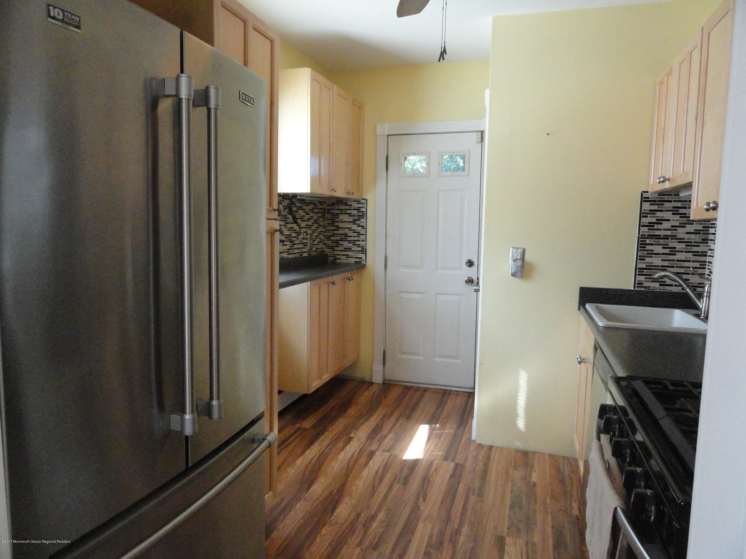 77 Reeger Avenue Hamilton, NJ 08610 - Photo 6 of 18 kitchen