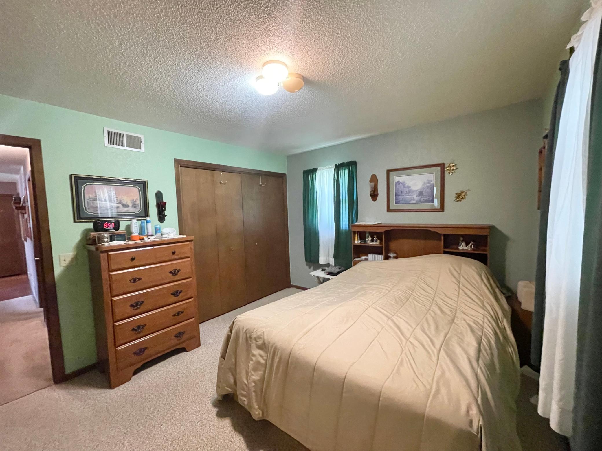 115 West Lincoln Street Springfield, MN 56087 - Photo 17 of 39