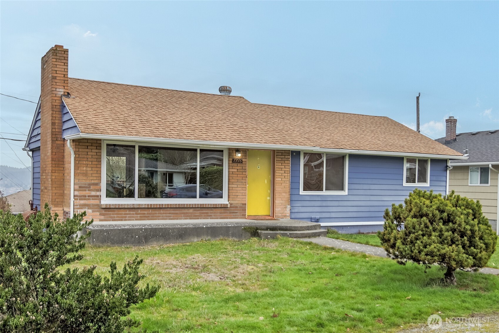 7716 South Mission Drive Seattle, WA 98178 - Photo 1 of 40