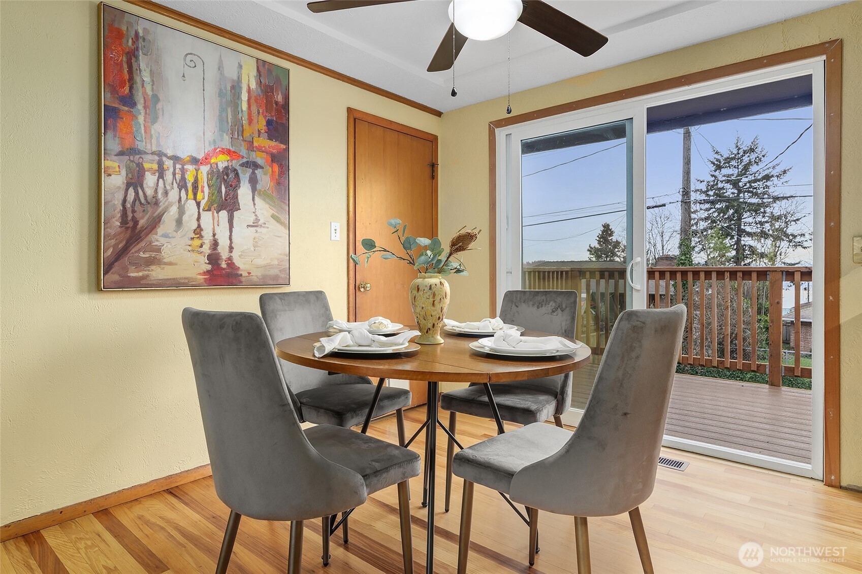 7716 South Mission Drive Seattle, WA 98178 - Photo 18 of 40