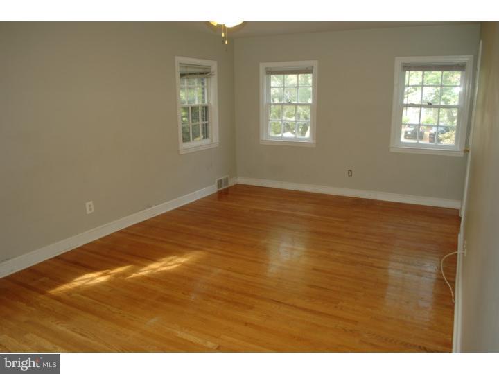 7609 Ivinetta Road Cheltenham, PA 19012 - Photo 16 of 24 Master Bedroom