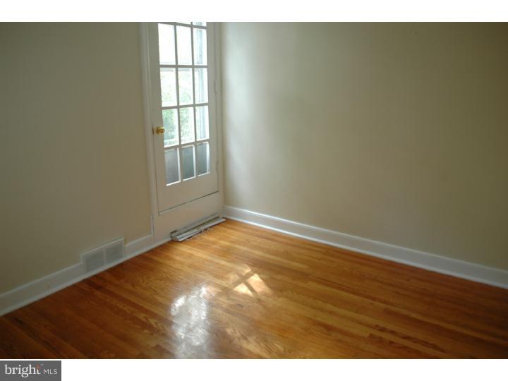 7609 Ivinetta Road Cheltenham, PA 19012 - Photo 21 of 24 Bedroom 3
