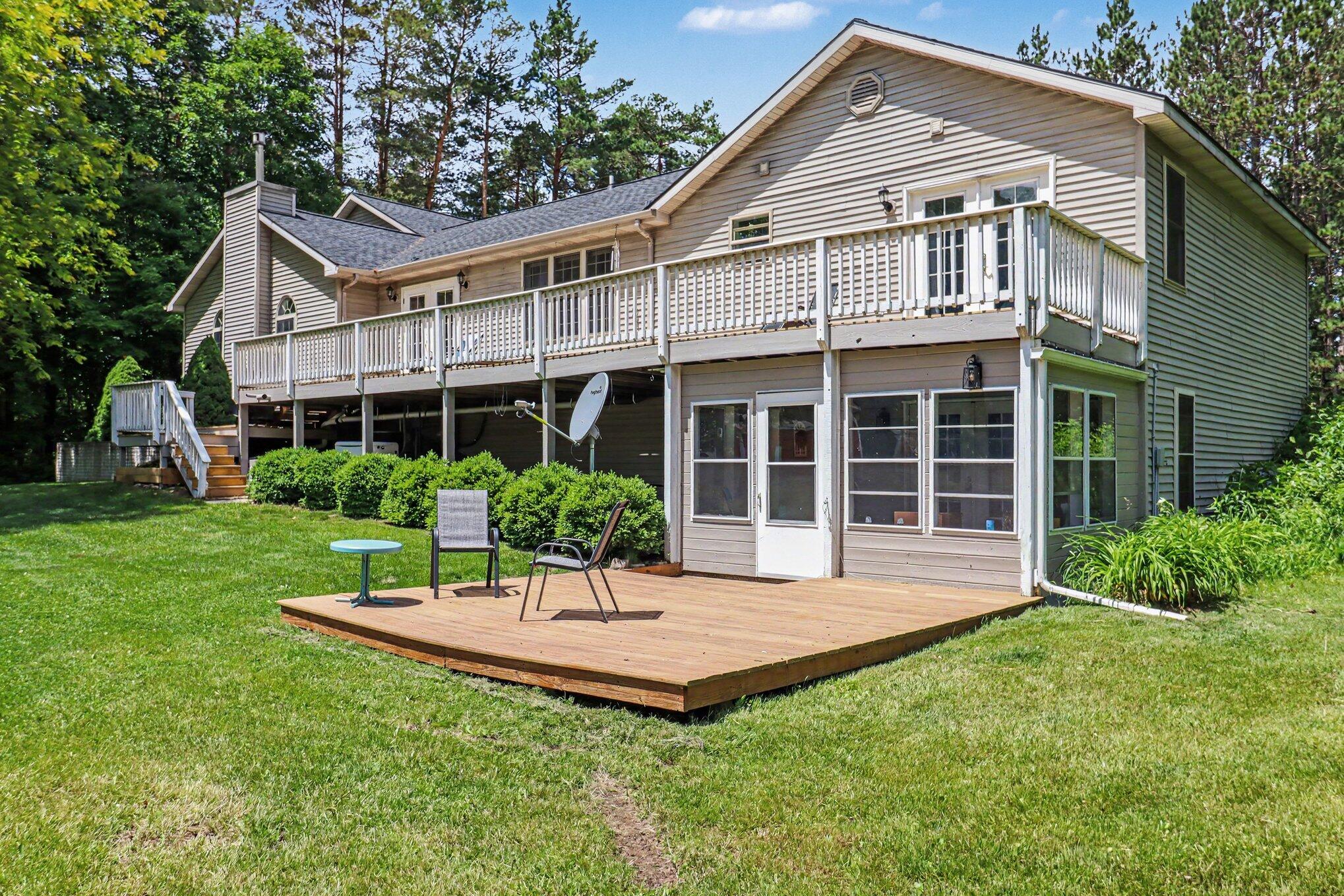 7245 River Road Evart, MI 49631 - Photo 3 of 21 003_file_2065