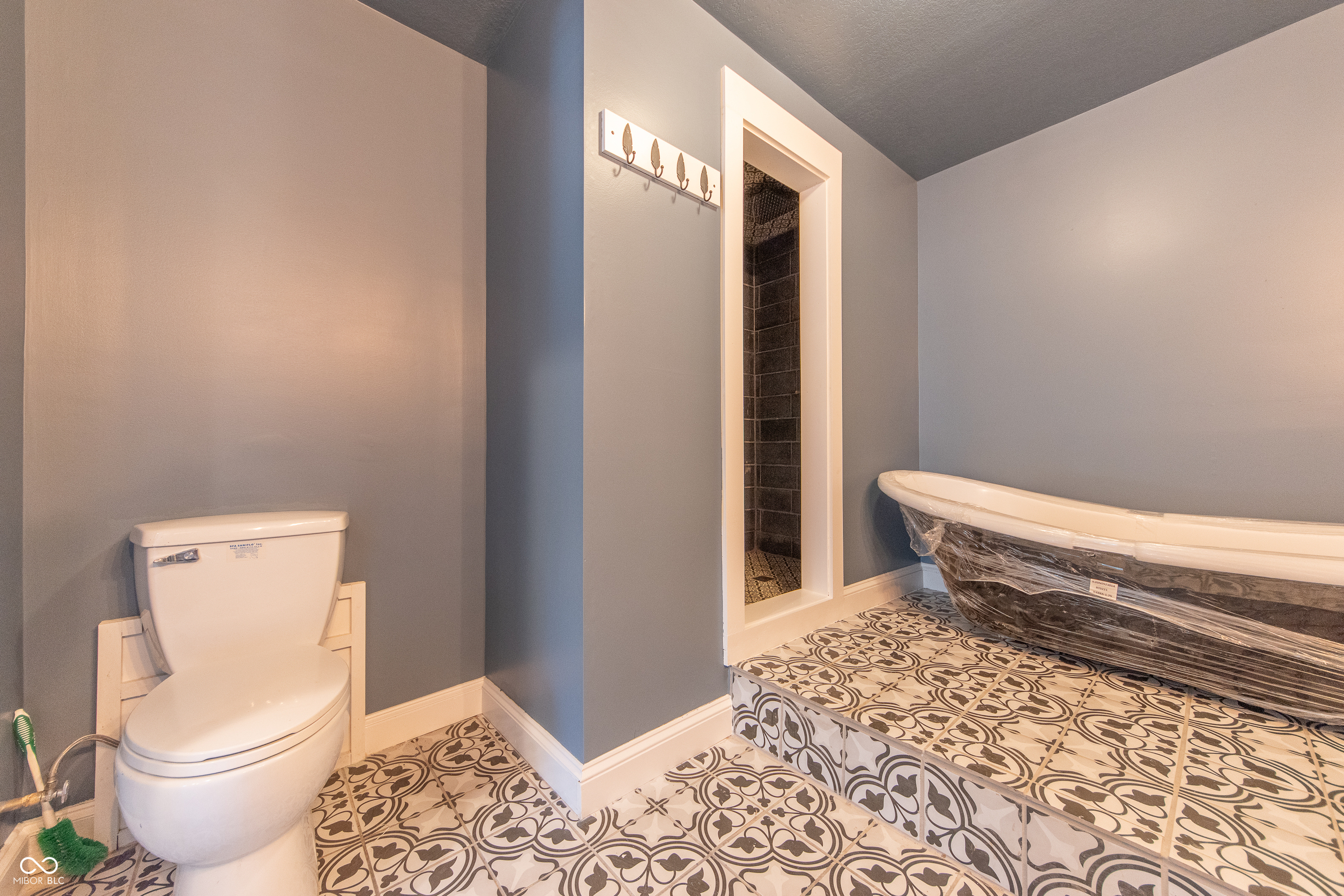 9636 Randal Street Columbus, IN 47203 - Photo 16 of 33