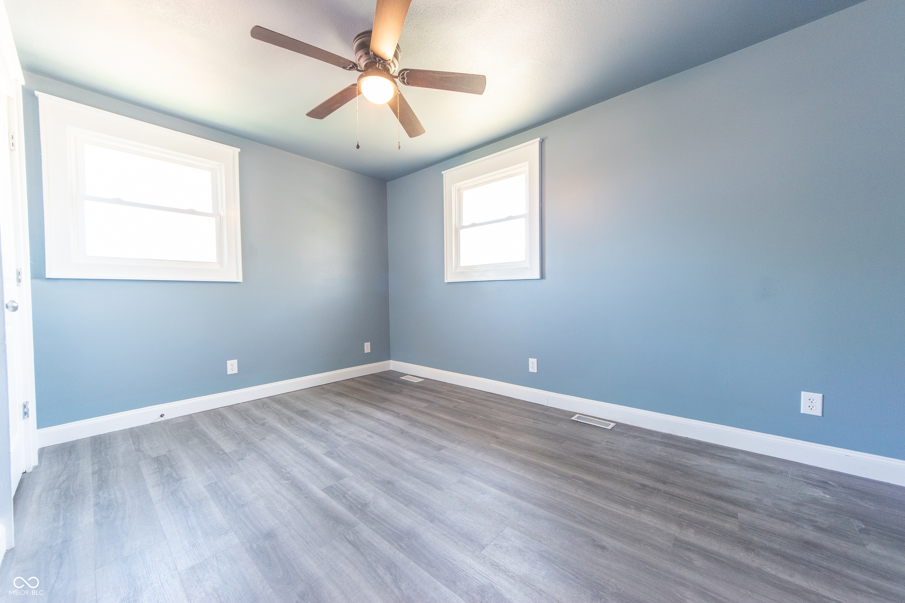 9636 Randal Street Columbus, IN 47203 - Photo 18 of 33