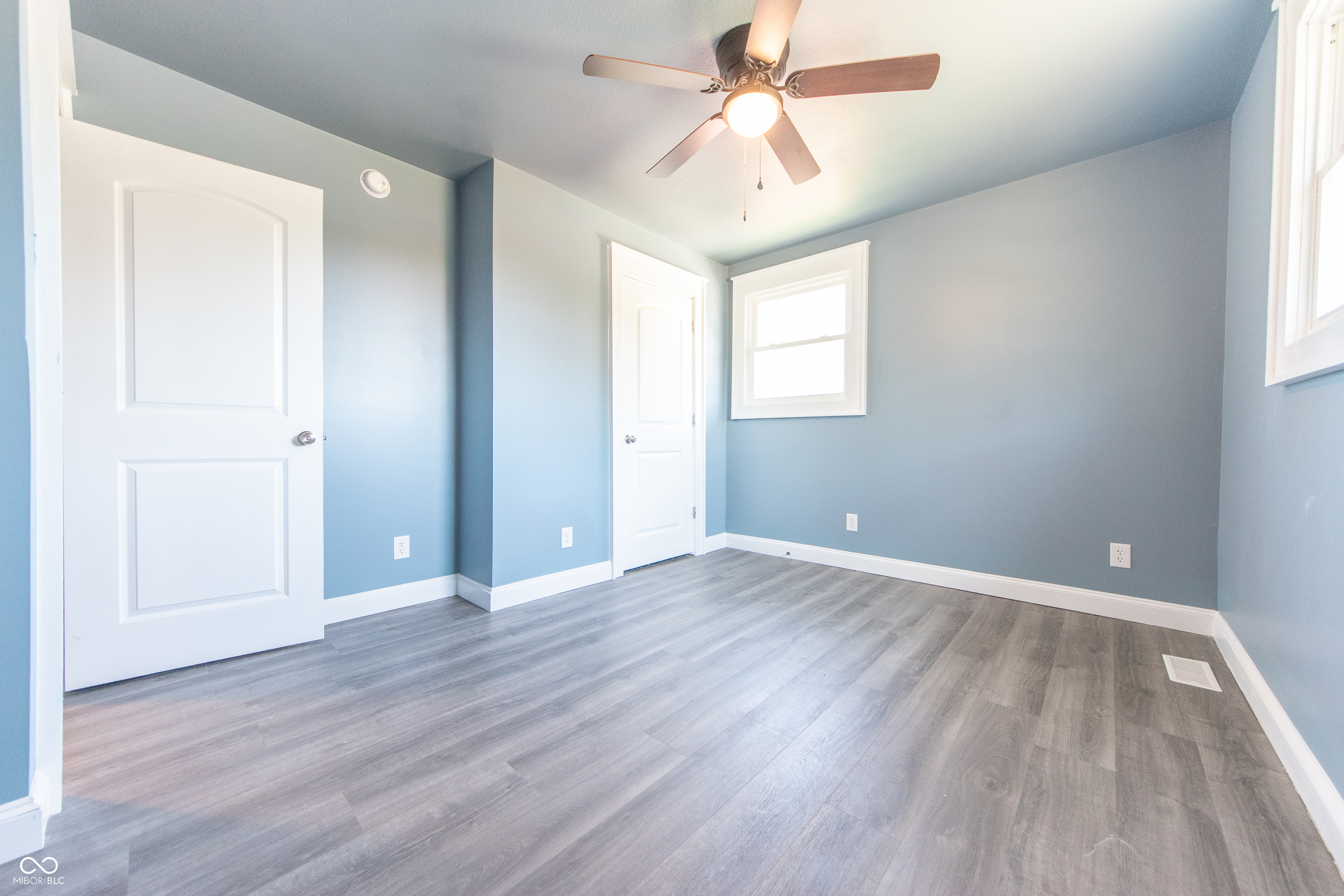 9636 Randal Street Columbus, IN 47203 - Photo 19 of 33