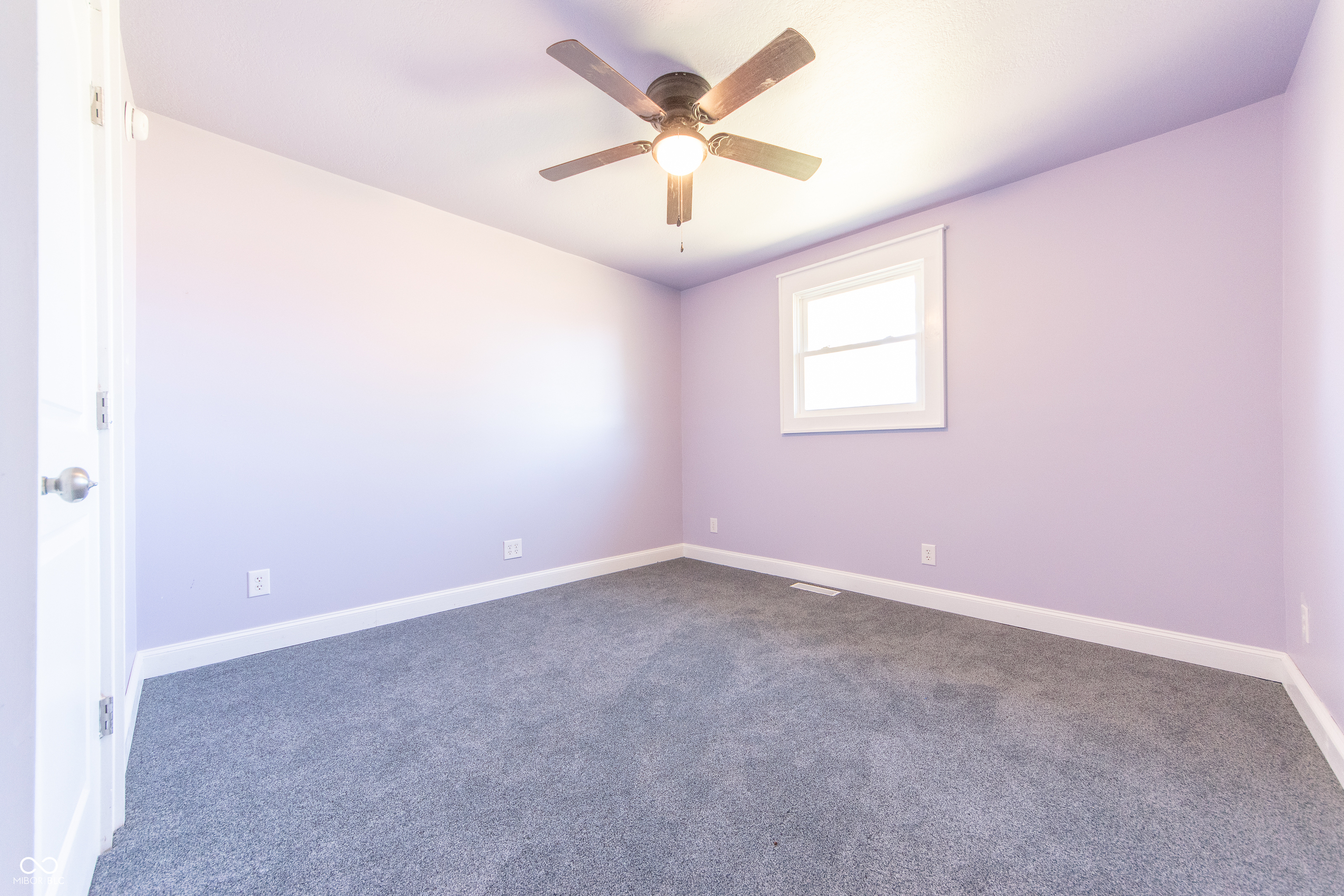 9636 Randal Street Columbus, IN 47203 - Photo 25 of 33