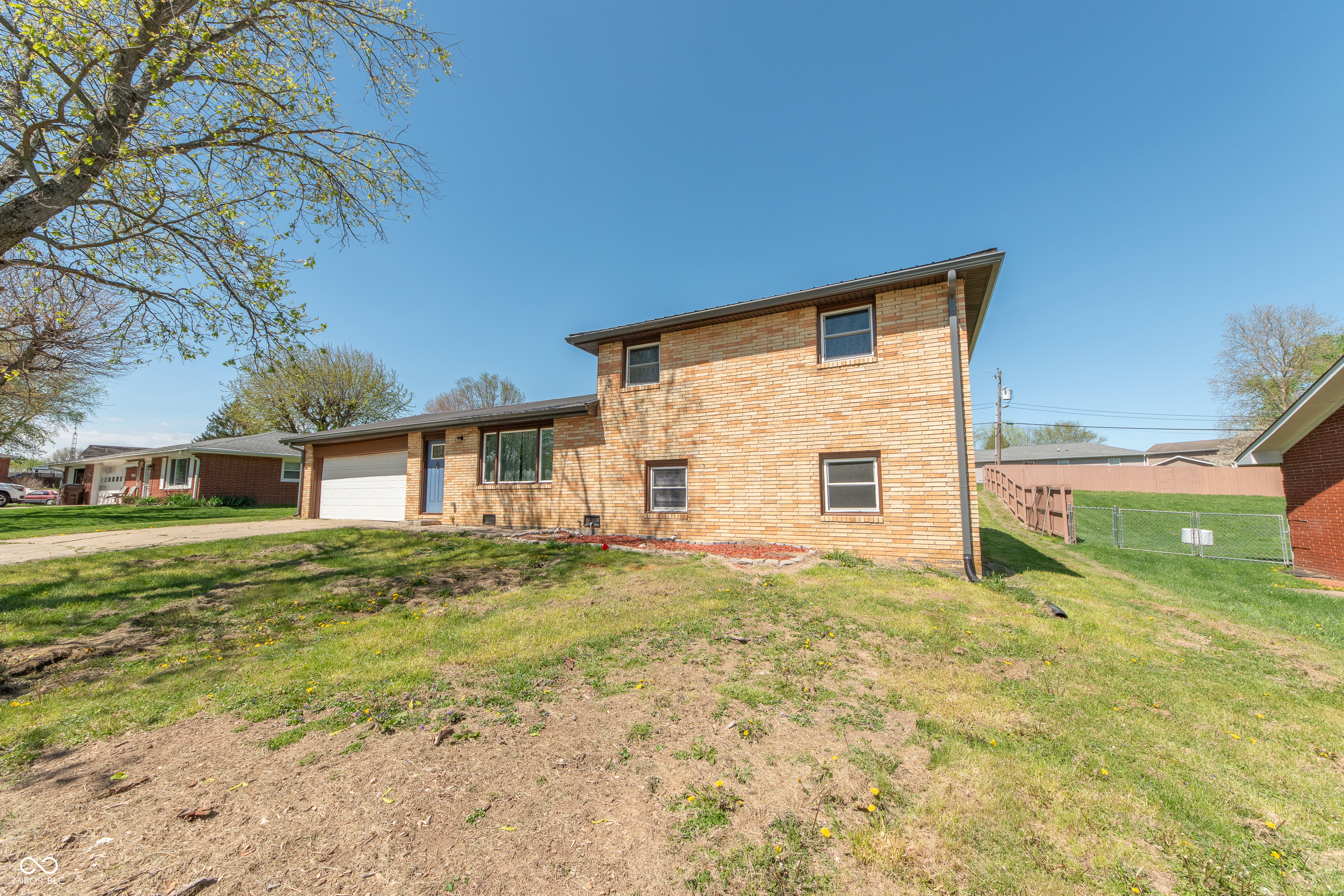 9636 Randal Street Columbus, IN 47203 - Photo 28 of 33