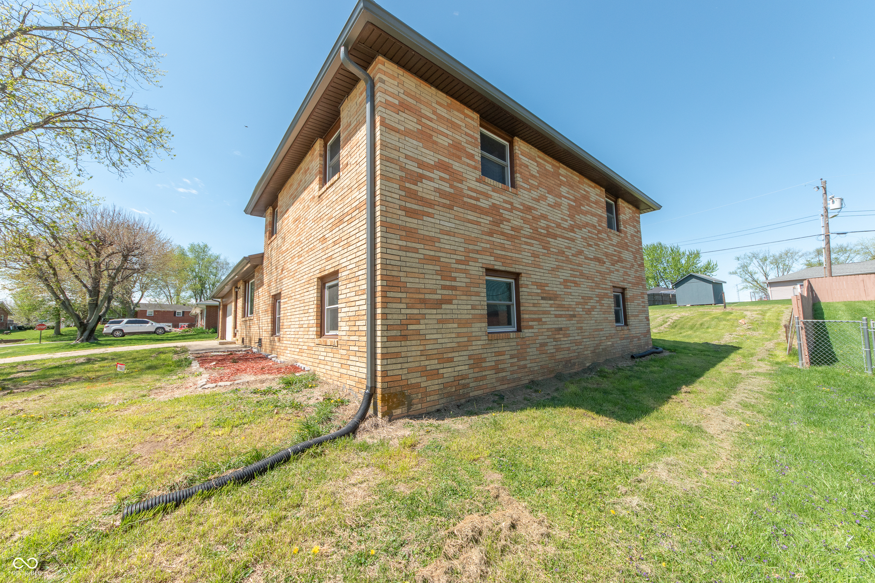 9636 Randal Street Columbus, IN 47203 - Photo 29 of 33
