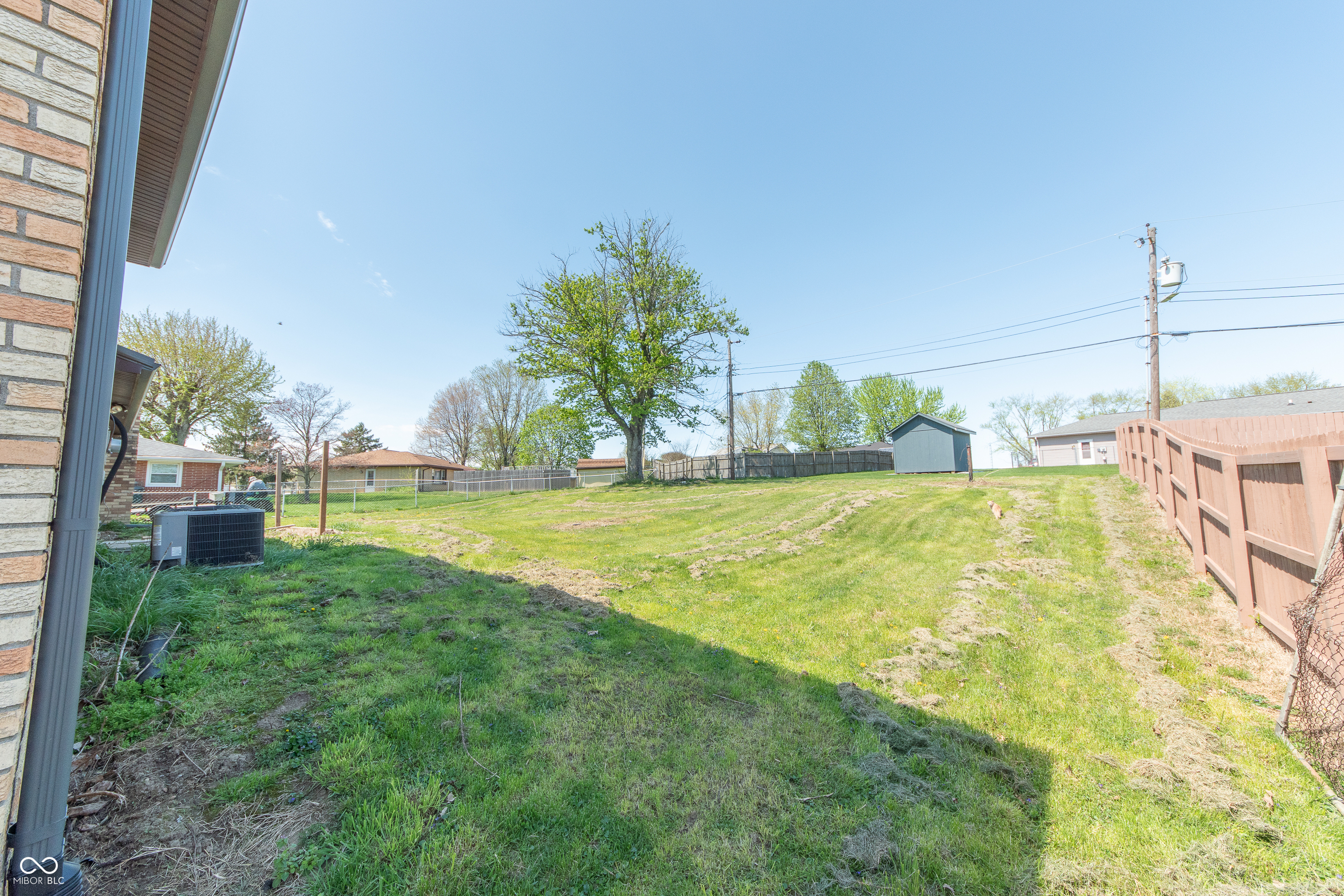 9636 Randal Street Columbus, IN 47203 - Photo 30 of 33