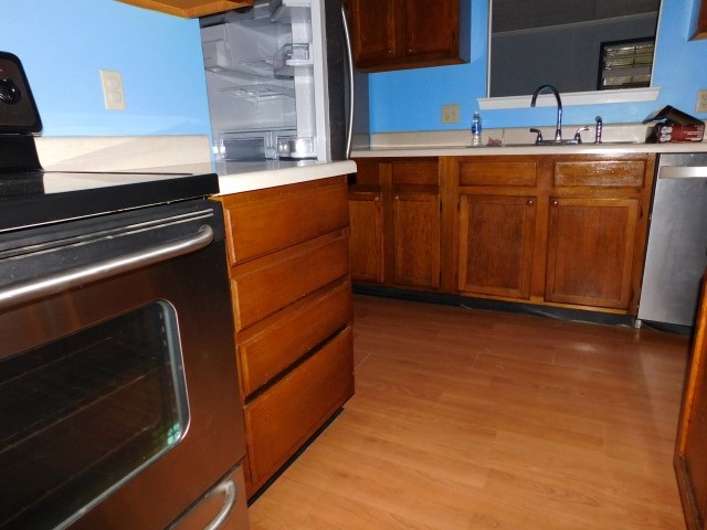 514 Linda Court Foley, AL 36535 - Photo 5 of 17 Kitchen