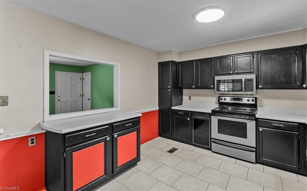 1013 Gladstone Road Mocksville, NC 27028 - Photo 7 of 48