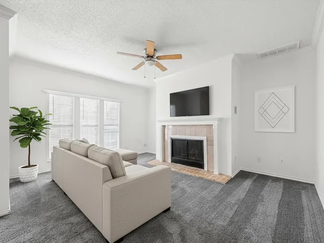 $1,700 | 5310 Keller Springs Road, Unit 332, Dallas, TX 75248