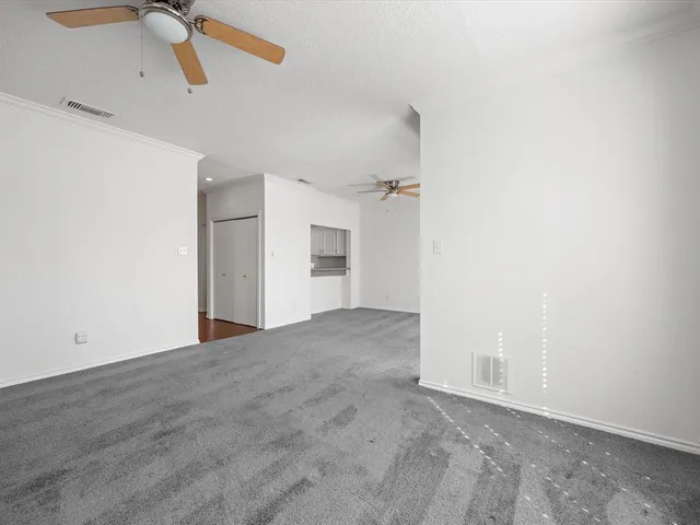 $1,700 | 5310 Keller Springs Road, Unit 332, Dallas, TX 75248