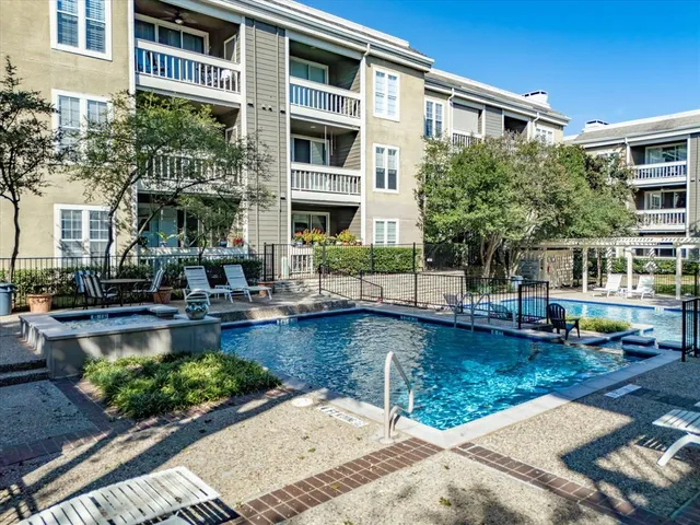 $1,700 | 5310 Keller Springs Road, Unit 332, Dallas, TX 75248