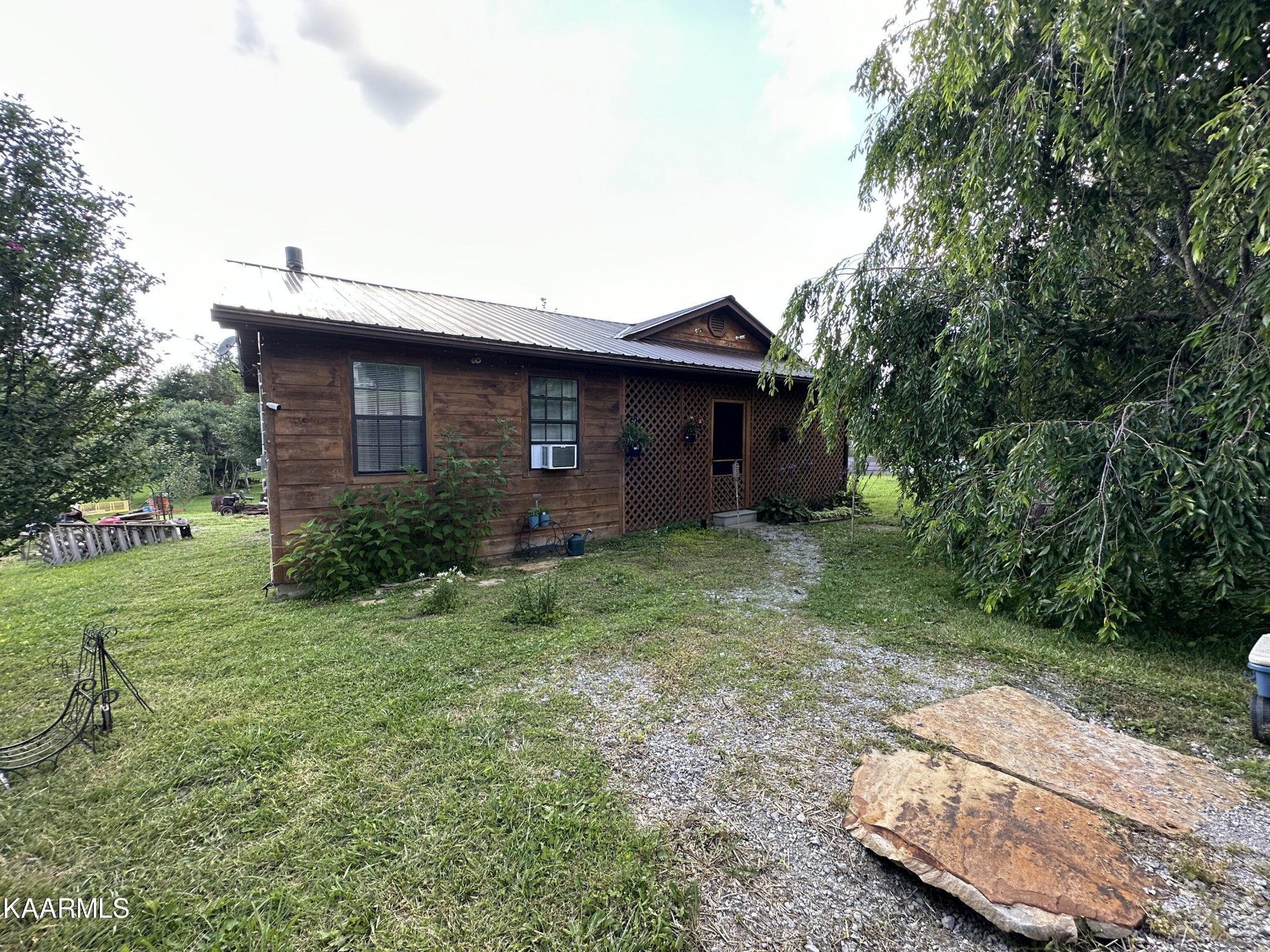 1023 Ridgeway Road Jamestown, TN 38556 - Photo 5 of 39 Gallery Image 5