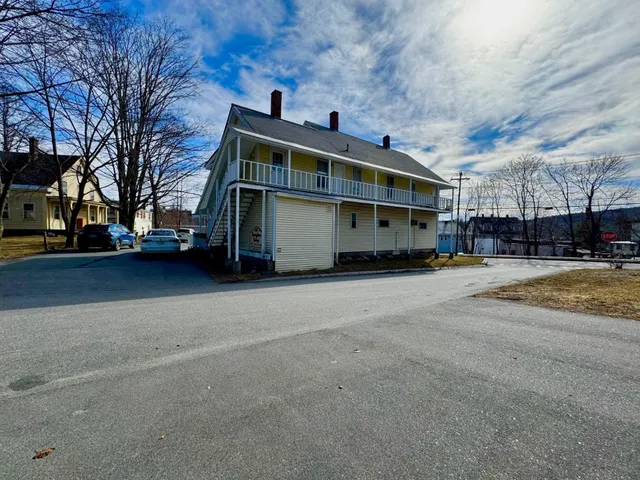 $725,000 | 29 Mascoma Street, Lebanon, NH 03766