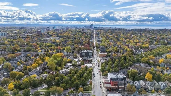 $2,450 | 1020 Elmwood Avenue, Unit 404, Buffalo, NY 14222