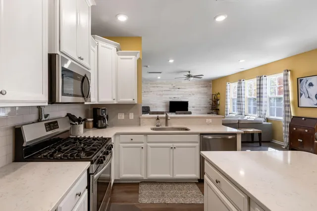 $415,000 | 233 Firewheel Court, Summerville, SC 29486