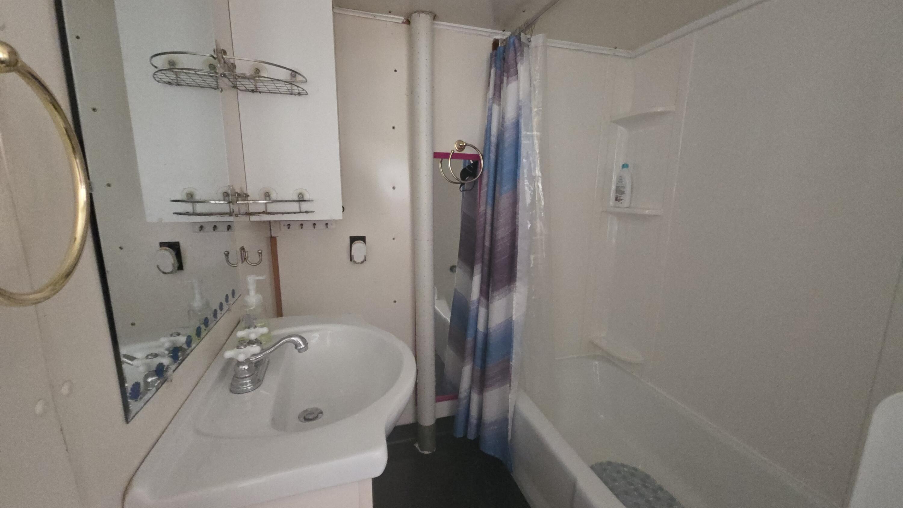 17 Marsh Road Belfast, ME 04915 - Photo 18 of 21 Bathroom View Two