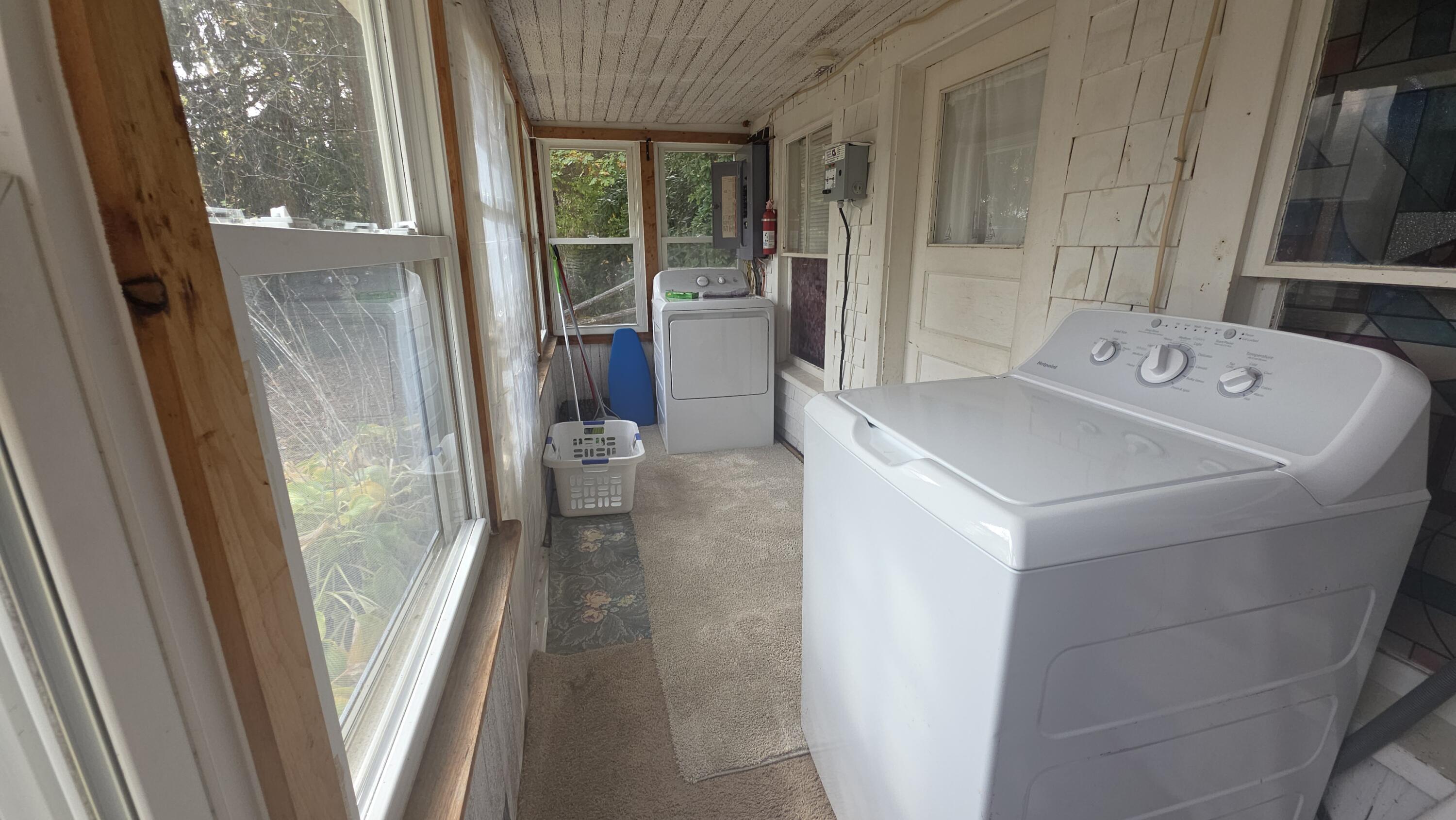 17 Marsh Road Belfast, ME 04915 - Photo 20 of 21 Enclosed Porch