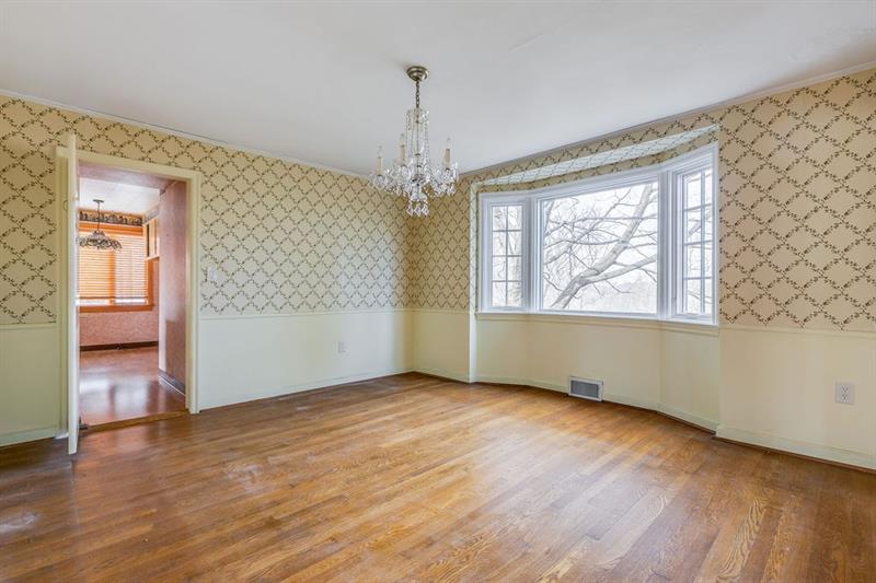 17 Newgate Road Pittsburgh, PA 15202 - Photo 8 of 25 Formal dining room