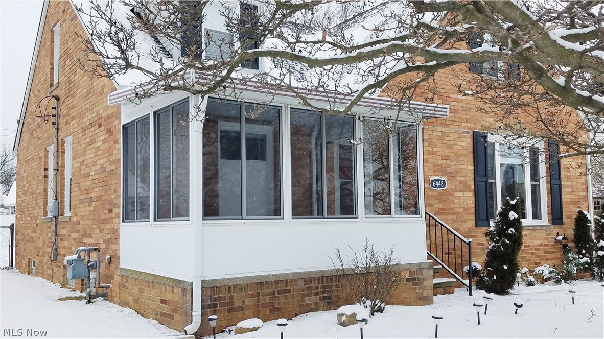 6448 South Canterbury Road Parma, OH 44129 - Photo 2 of 22