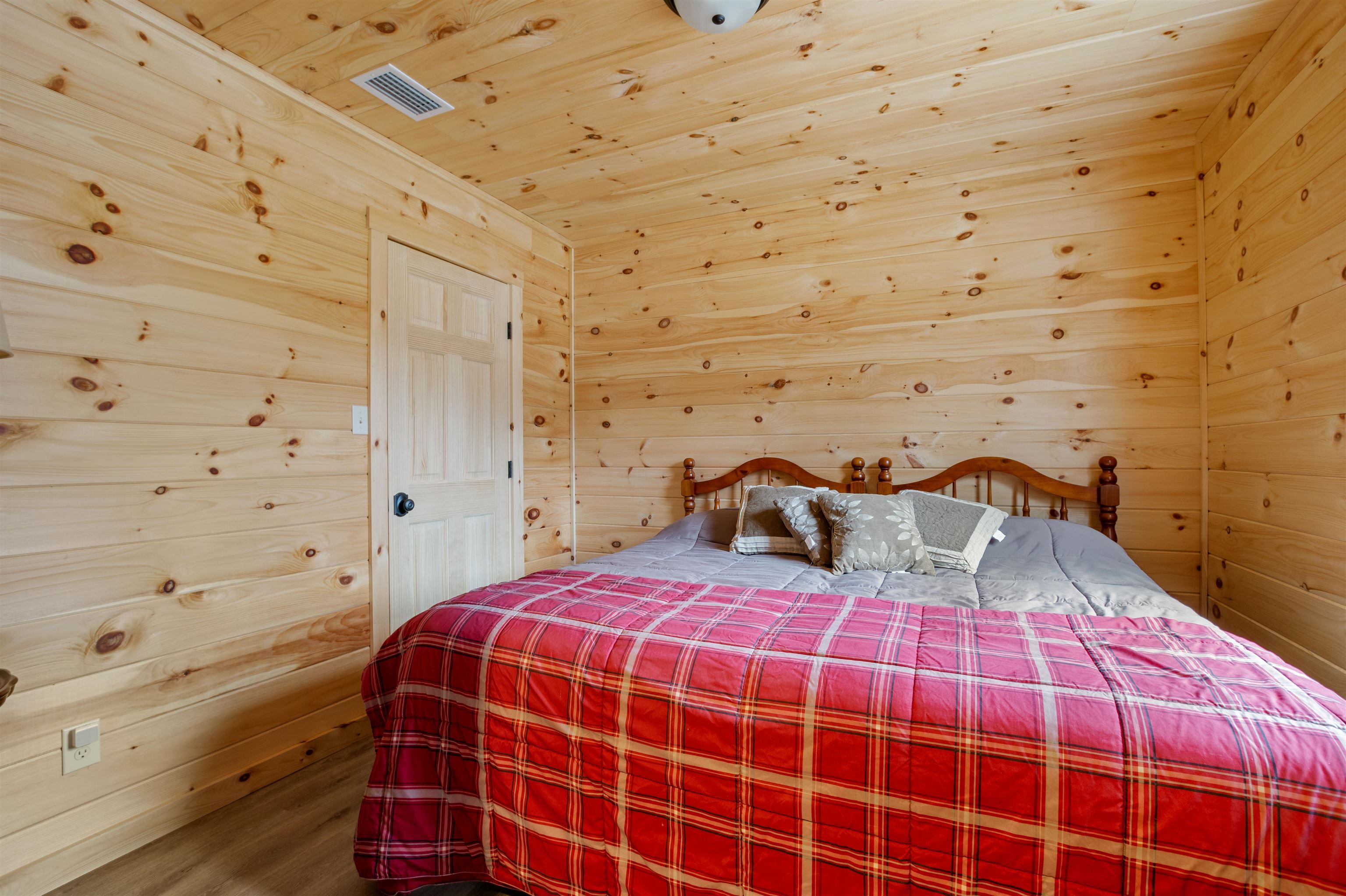 130 Poisson Drive Canaan, VT 05903 - Photo 15 of 29