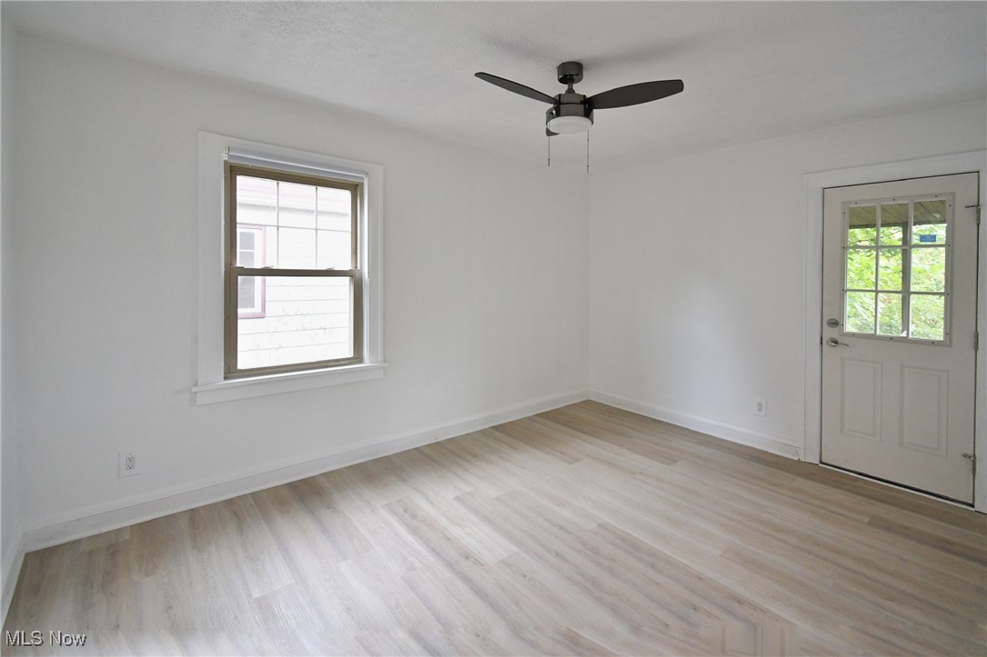 17424 Winslow Road Cleveland, OH 44120 - Photo 10 of 45 Down Unit - bedroom 1 - with access to covered porch