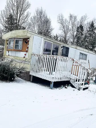 $75,000 | 1055 West Main Street, Mecosta, MI 49332