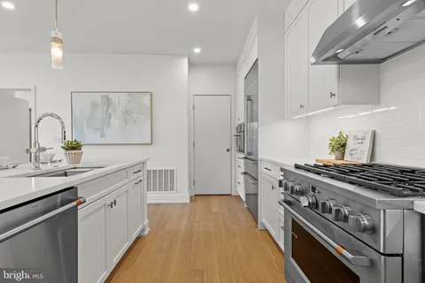 $950,000 | 110 Park Avenue, Unit 350, Swarthmore, PA 19081