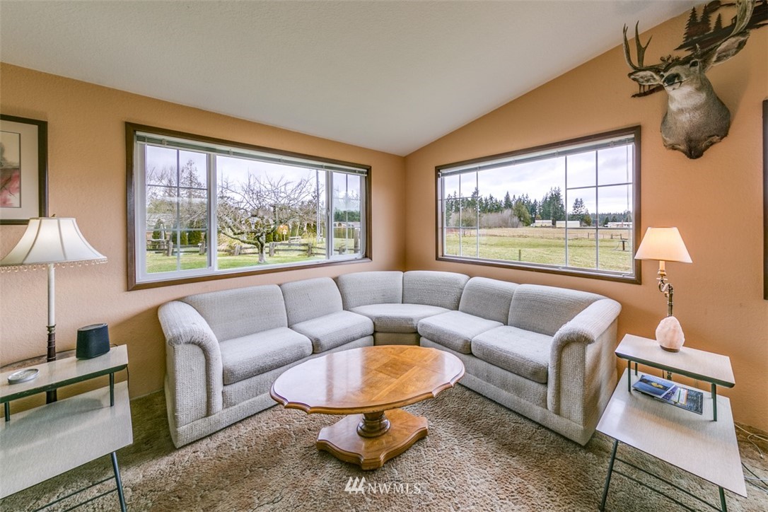 1644 West Courtney Road Port Angeles, WA 98363 - Photo 11 of 35