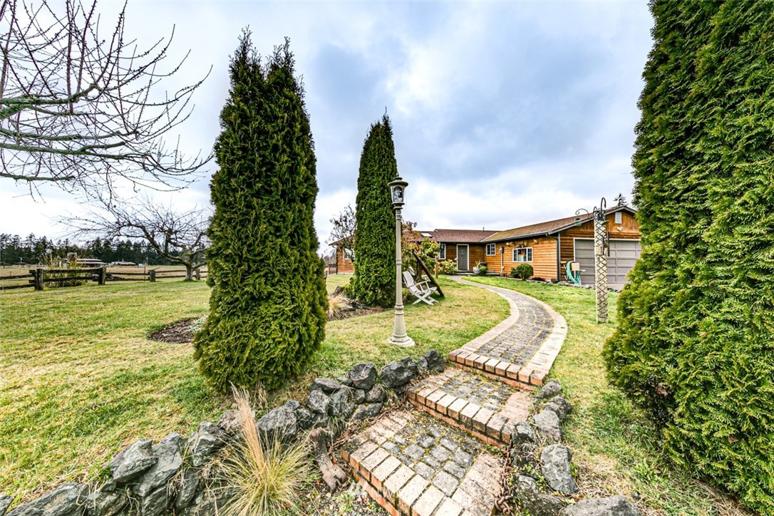 1644 West Courtney Road Port Angeles, WA 98363 - Photo 4 of 35