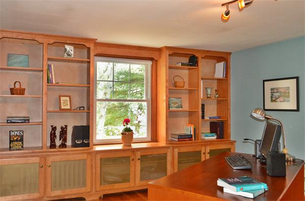 140 Deanville Road Attleboro, MA 02703 - Photo 15 of 24 Gallery Image 15