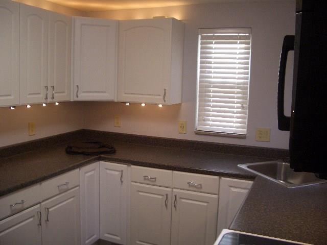 5160 McAnulty Road Pittsburgh, PA 15236 - Photo 3 of 17 Gallery Image 3