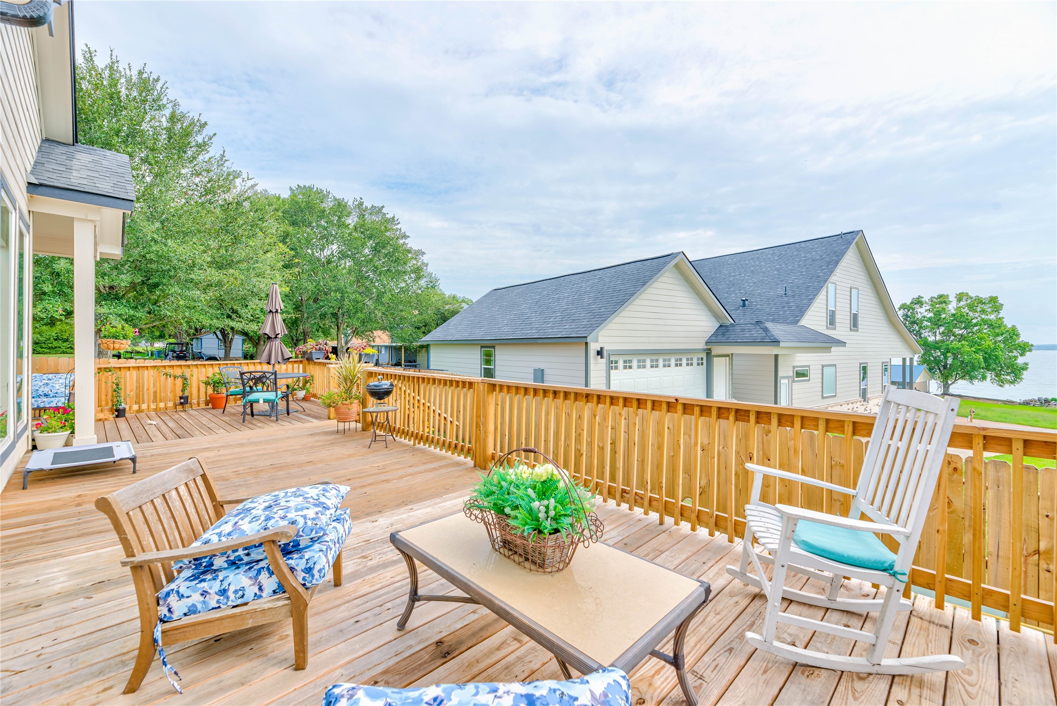 646 Echo Lane Livingston, TX 77351 - Photo 2 of 30 a view of a house with backyard and sitting area