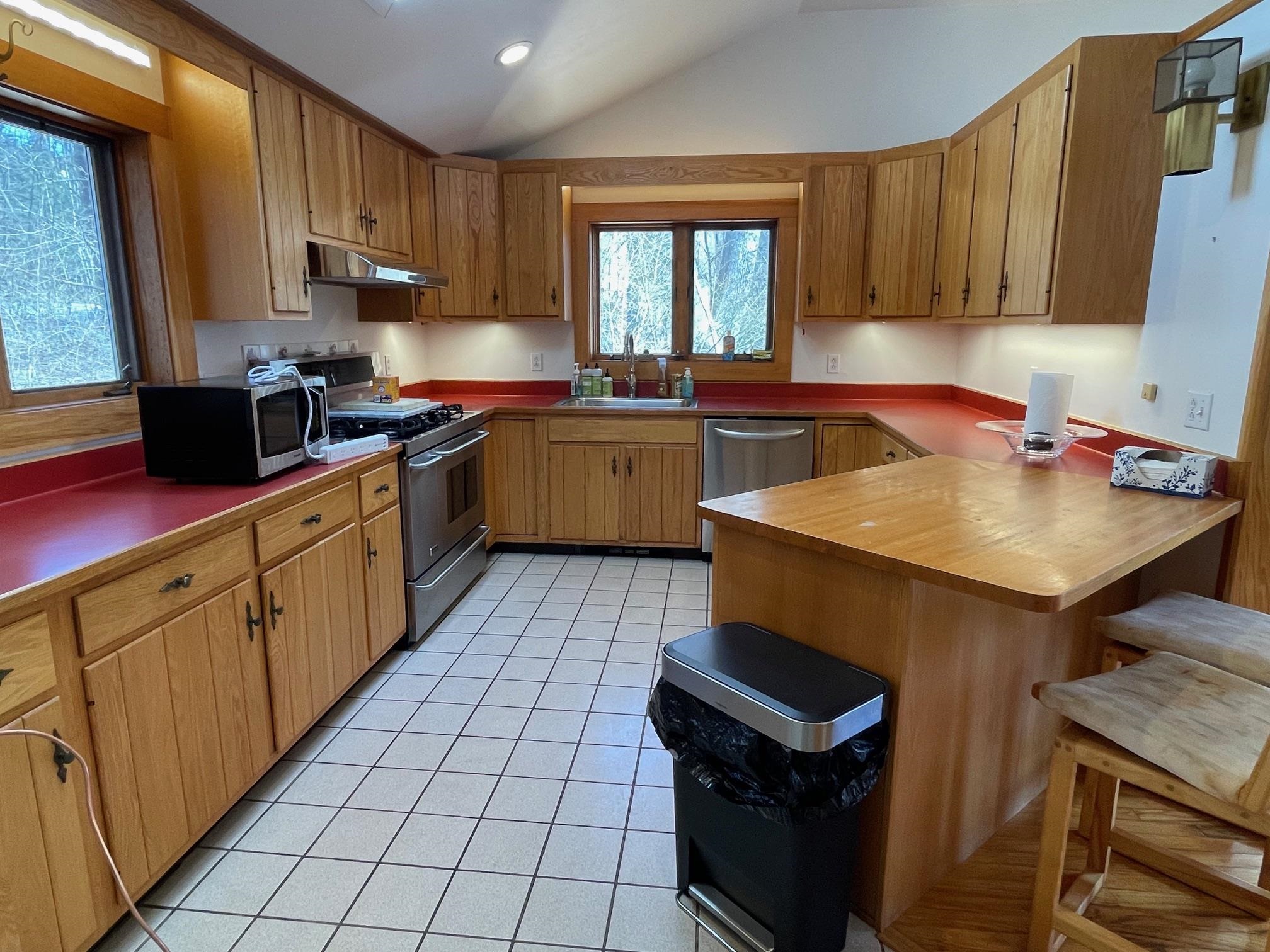 18 Oak Ridge Road Lebanon, NH 03784 - Photo 12 of 17 Gallery Image 12