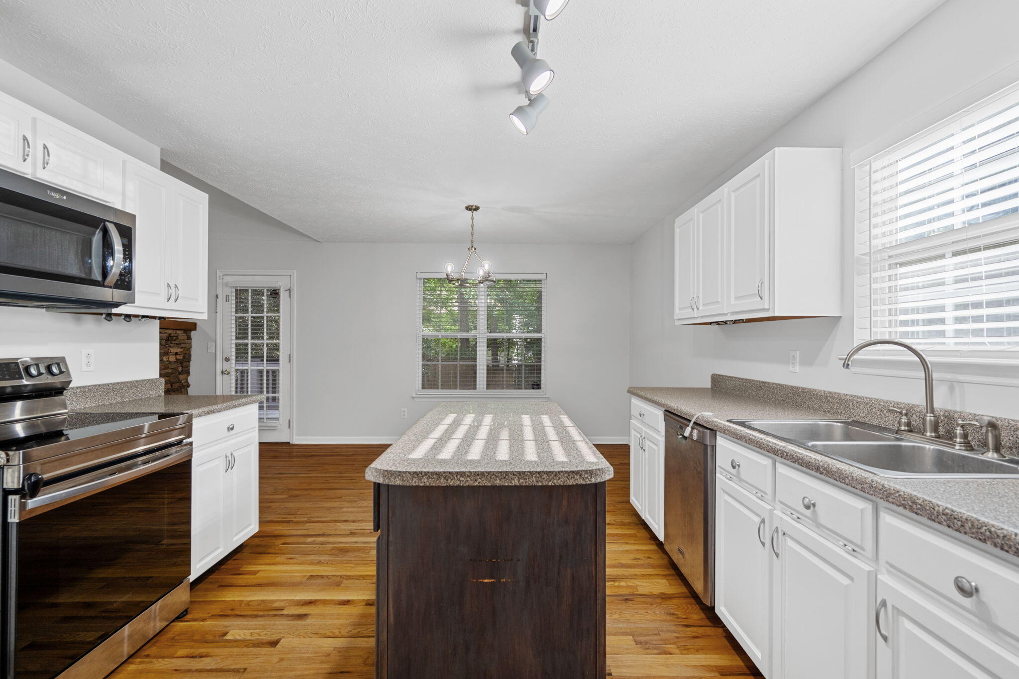 109 Oak Ridge Drive LaFayette, GA 30728 - Photo 13 of 31 22-web-or-mls-DSC_9451