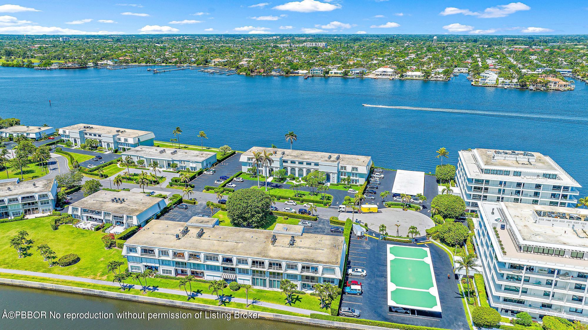 2160 Ibis Isle Road, Unit 9 Palm Beach, FL 33480 - Photo 37 of 44 aerial