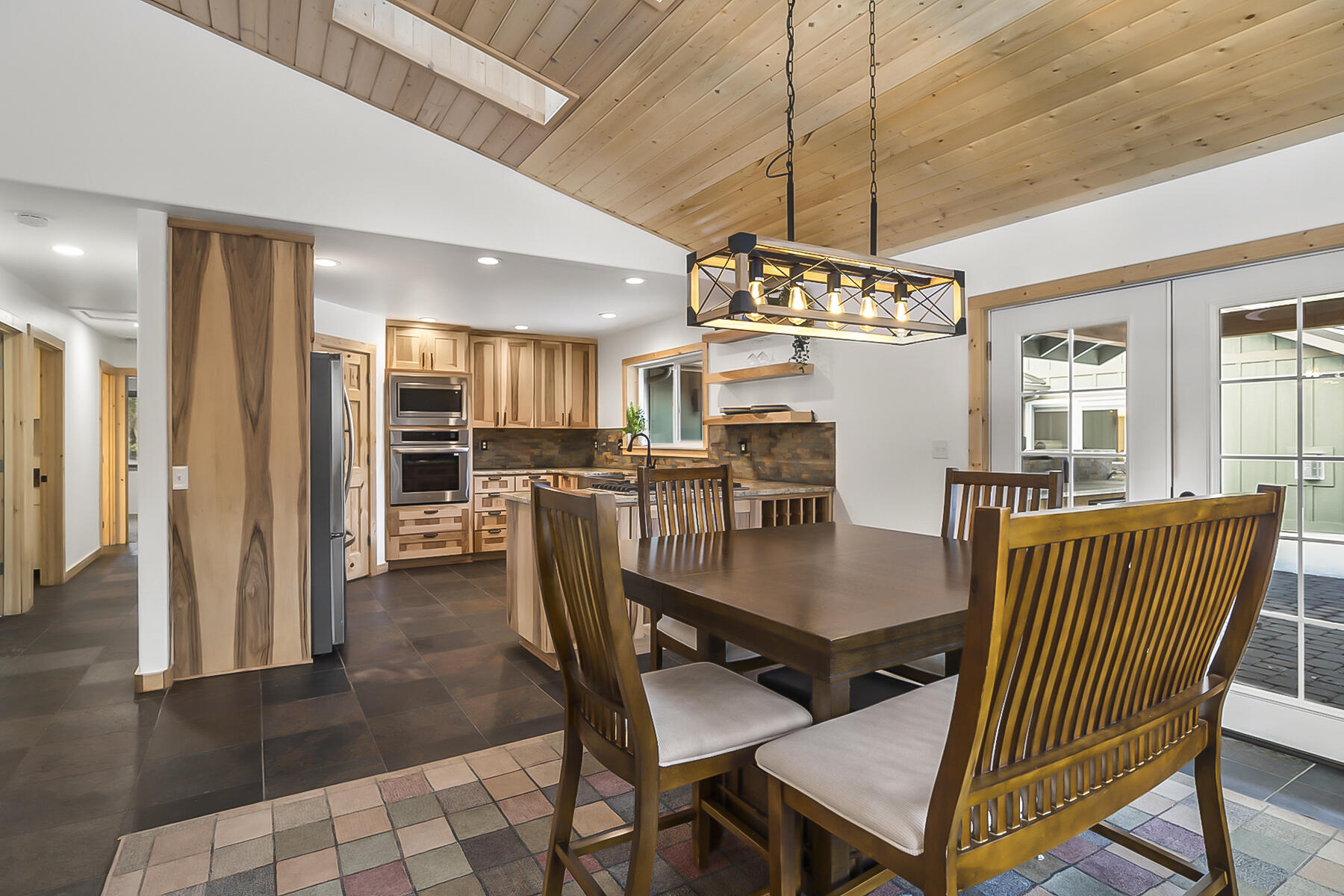 17246 Tholstrup Road Bend, OR 97707 - Photo 55 of 55 Open floorplan