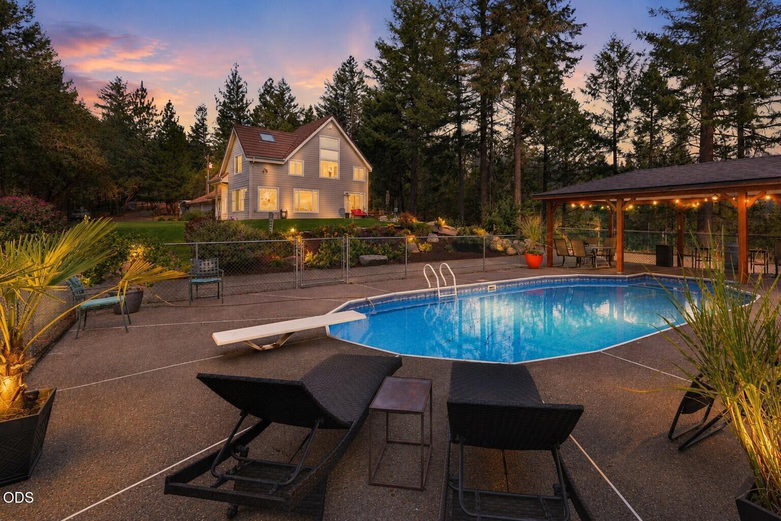 2355 Johns Peak Road Central Point, OR 97502 - Photo 5 of 109 Gallery Image 5