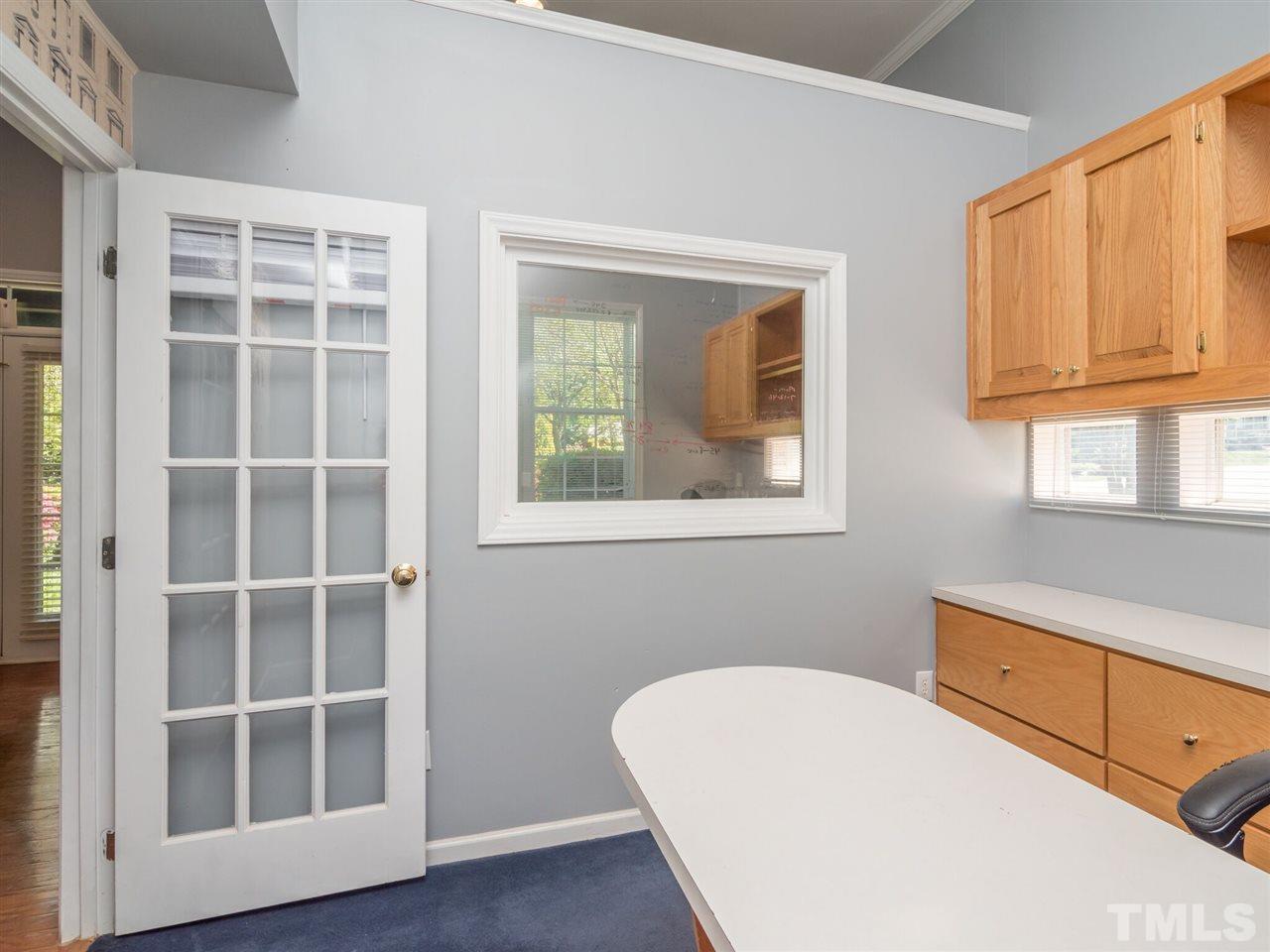 5604 Southern Cross Avenue Raleigh, NC 27606 - Photo 20 of 29 a utility room with a window