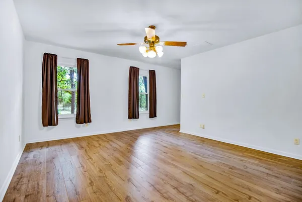 $895,000 | 298 Jenkins Road, Cedar Creek, TX 78612