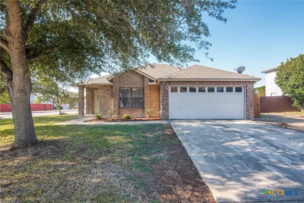 $1,645 | 1078 Stone Trail, New Braunfels, TX 78130