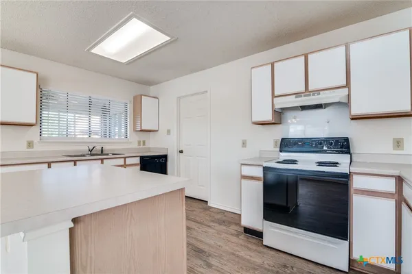 $1,645 | 1078 Stone Trail, New Braunfels, TX 78130