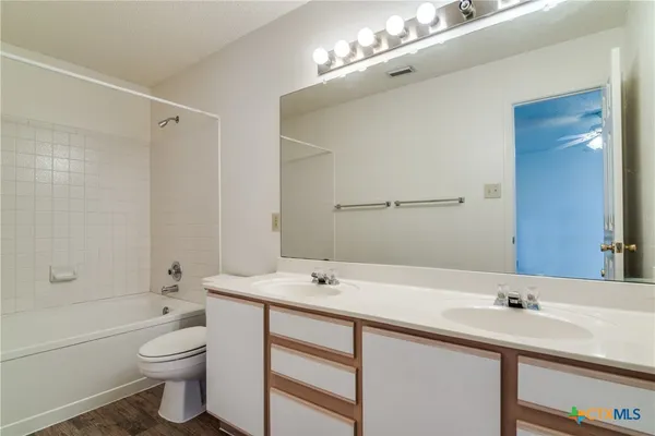 $1,645 | 1078 Stone Trail, New Braunfels, TX 78130