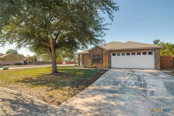 $1,645 | 1078 Stone Trail, New Braunfels, TX 78130