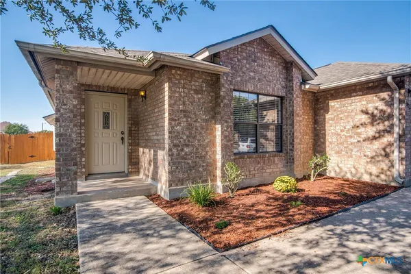 $1,645 | 1078 Stone Trail, New Braunfels, TX 78130