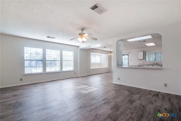 $1,645 | 1078 Stone Trail, New Braunfels, TX 78130